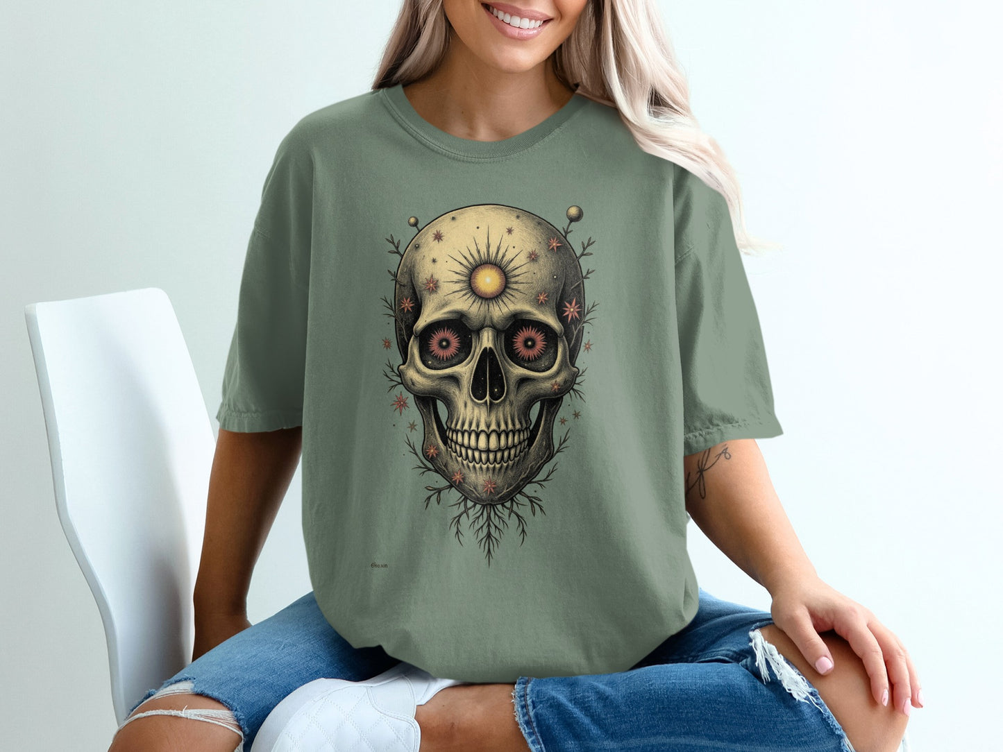 Vintage Illustration Skull Graphic Tee product