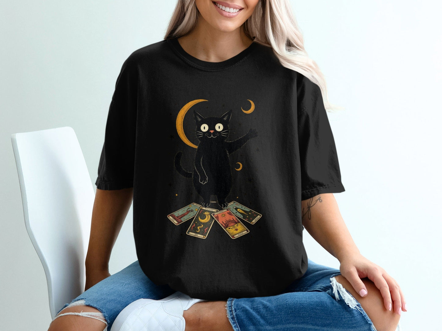 Black Cat Tarot Reading Moon Cycle Art Graphic T-Shirt - IconVexa