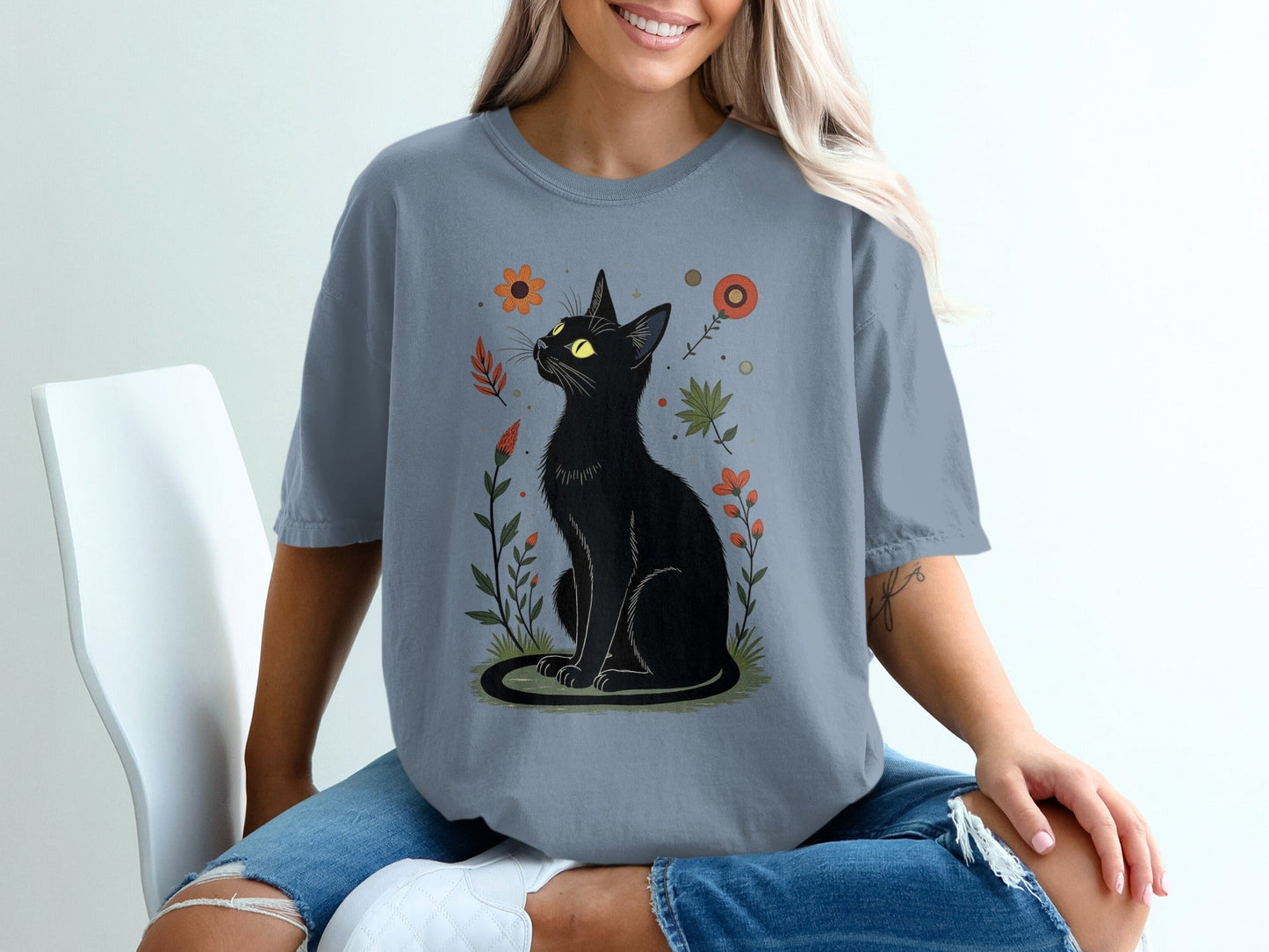 Cat in Floral Garden Graphic Crewneck Lavender T-Shirt - IconVexa