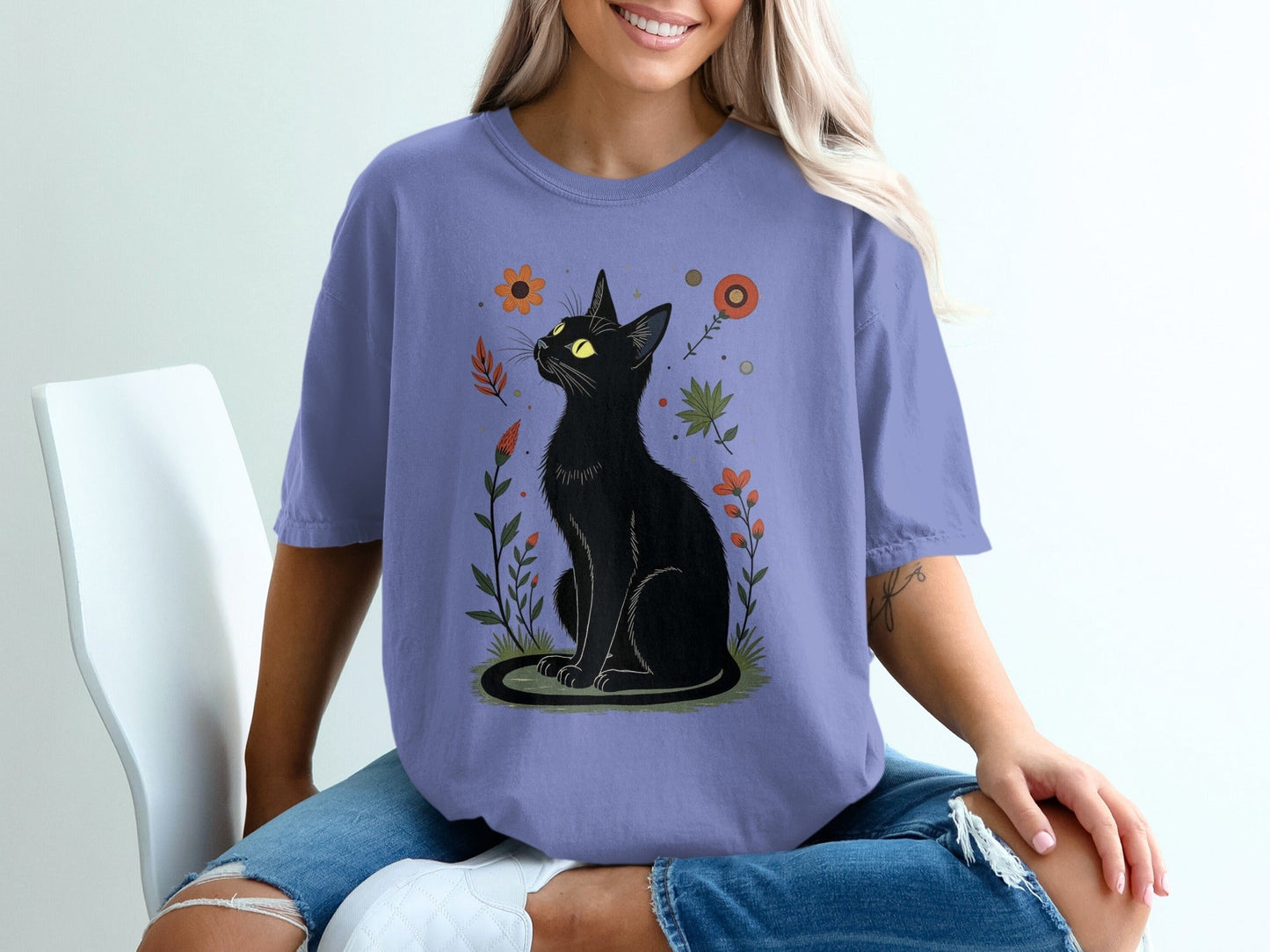 Cat in Floral Garden Graphic Crewneck Lavender T-Shirt - IconVexa