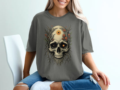 Skull Design Graphic Tee for Casual Apparel product type