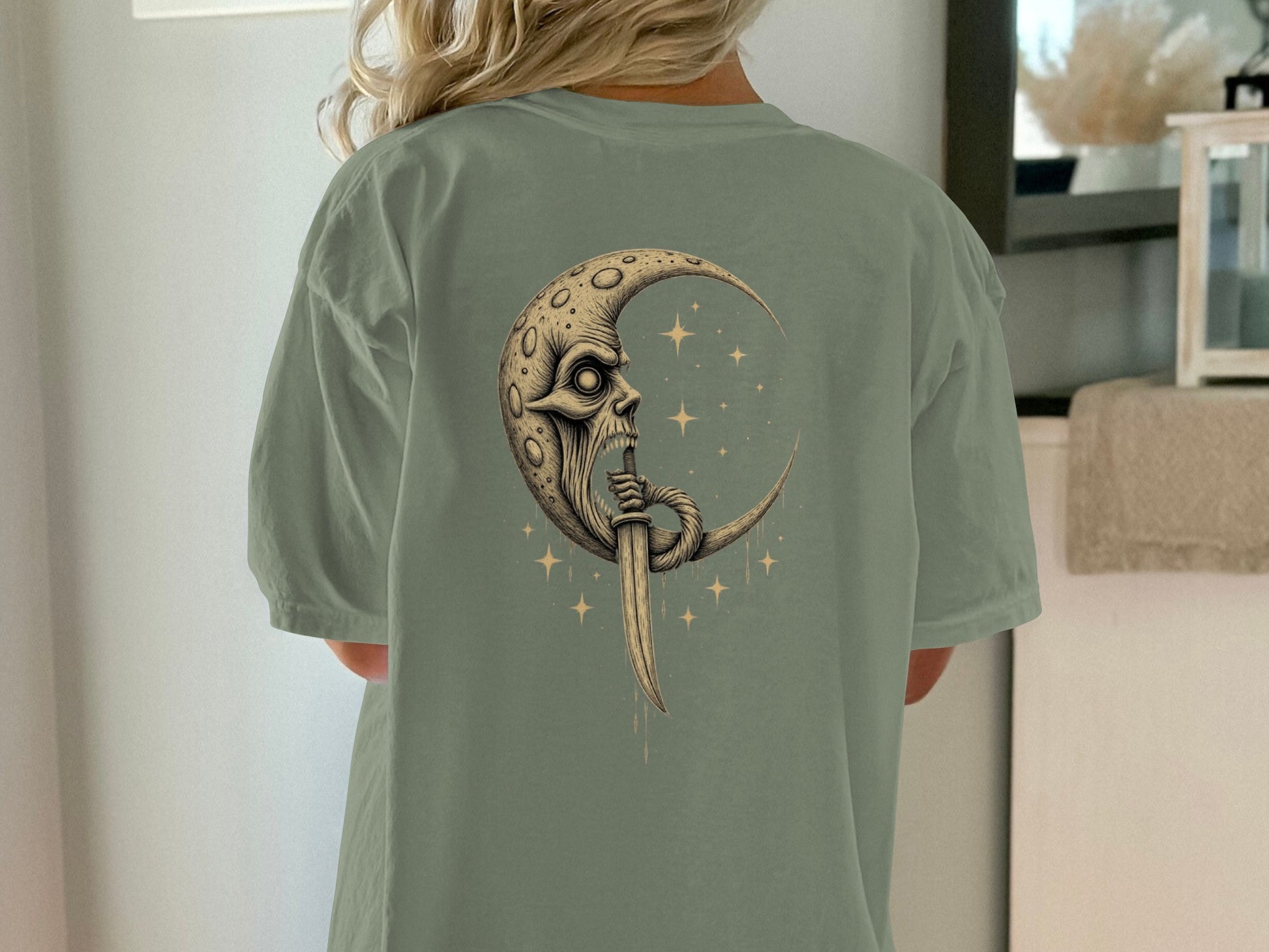 Moon Skull Graphic Tee Eye-Catching T-Shirt product
