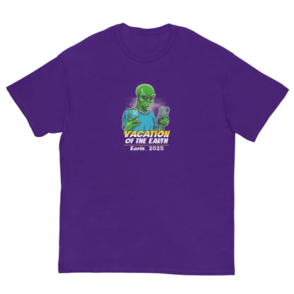Alien Selfie Tee | Vacation on Earth 2025 Shirt | Funny Sci - Fi UFO Graphic T-Shirt - IconVexa