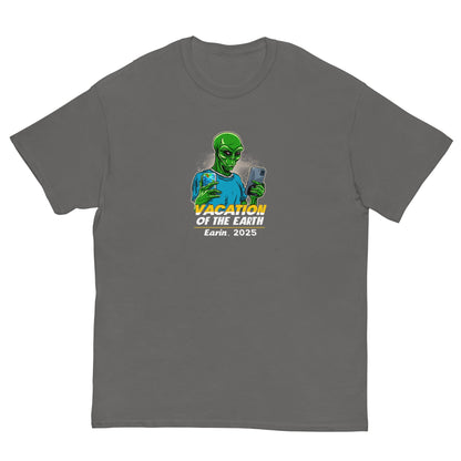 Alien Selfie Tee | Vacation on Earth 2025 Shirt | Funny Sci - Fi UFO Graphic T-Shirt - IconVexa