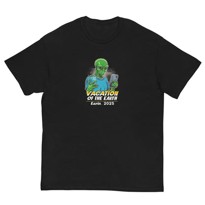 Alien Selfie Tee | Vacation on Earth 2025 Shirt | Funny Sci - Fi UFO Graphic T-Shirt - IconVexa