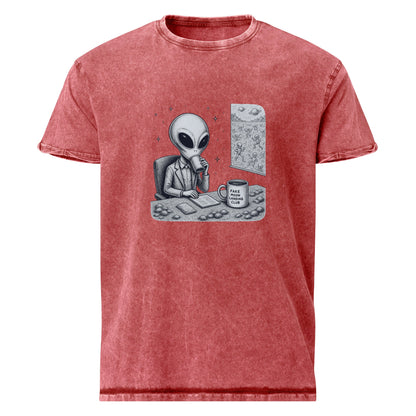Alien Shirt Funny Conspiracy Style | UFO Shirt for Space Nerds | Sci - Fi Graphic Moon Club - IconVexa