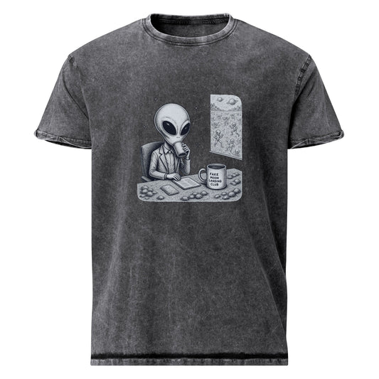 Alien Shirt Funny Conspiracy Style | UFO Shirt for Space Nerds | Sci - Fi Graphic Moon Club - IconVexa