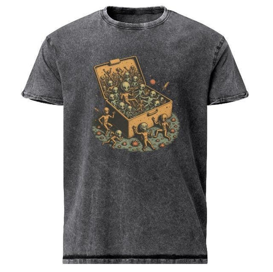 Alien Suitcase Tee | Funny UFO Graphic Shirt | Retro Sci - Fi Streetwear for Space Fans - IconVexa