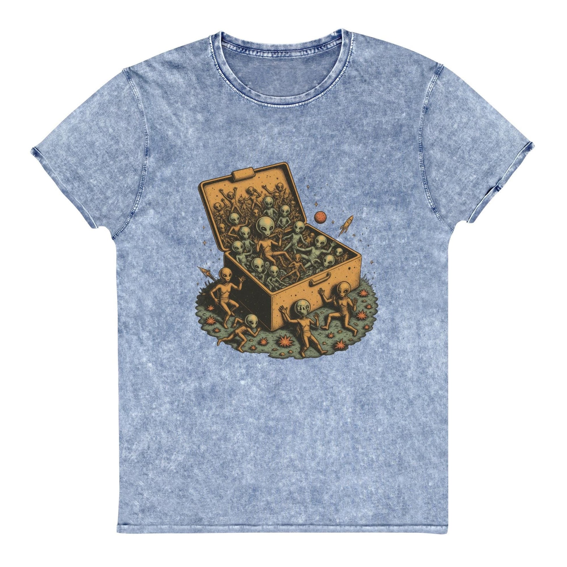 Alien Suitcase Tee | Funny UFO Graphic Shirt | Retro Sci - Fi Streetwear for Space Fans - IconVexa