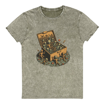 Alien Suitcase Tee | Funny UFO Graphic Shirt | Retro Sci - Fi Streetwear for Space Fans - IconVexa