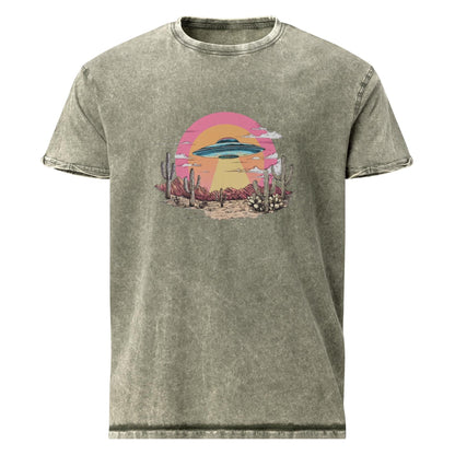 Alien Tee | UFO Desert Scene Shirt | Vintage Space Graphic T-Shirt - IconVexa