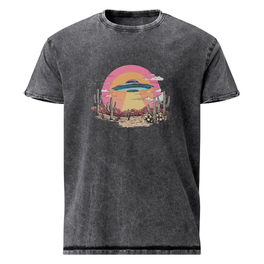 Alien Tee | UFO Desert Scene Shirt | Vintage Space Graphic T-Shirt - IconVexa