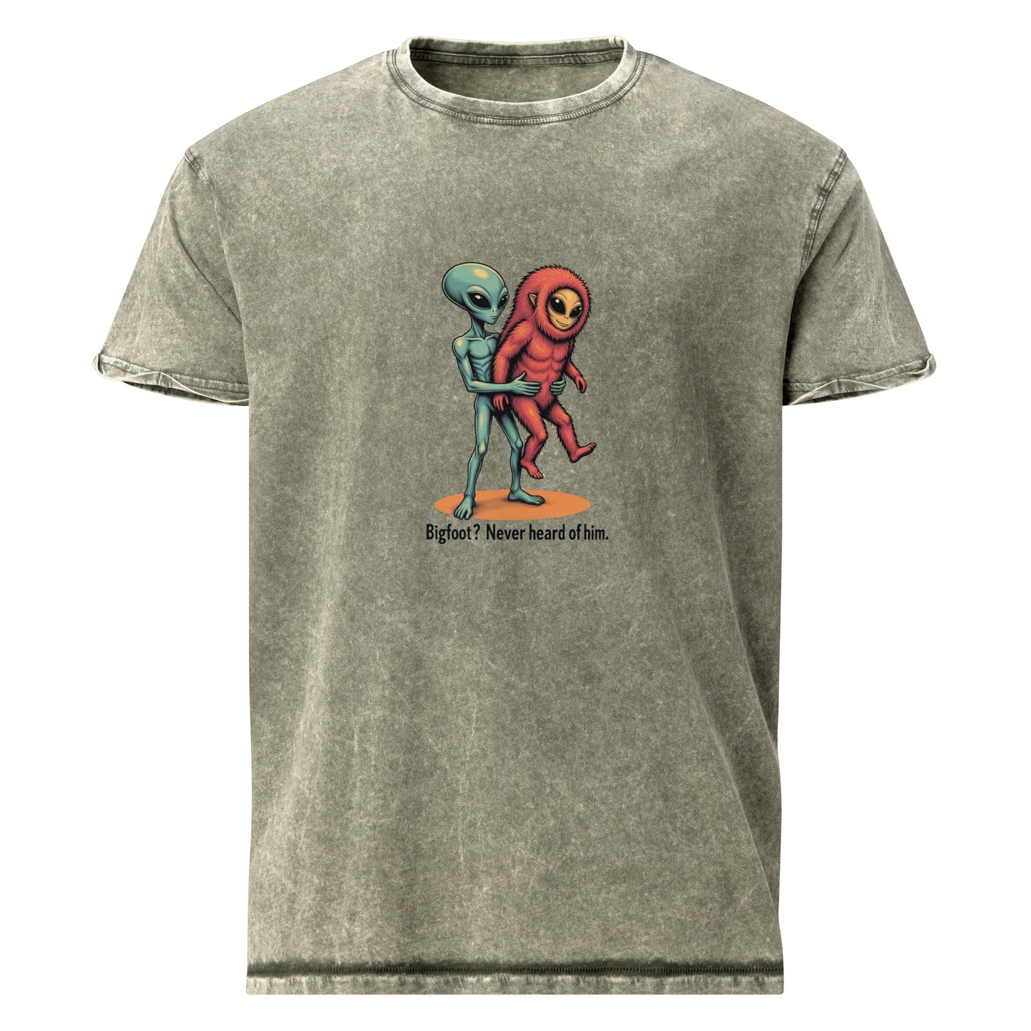Alien Tee With Cryptid Buddy | UFO Tee Bigfoot Meme Graphic | Funny Scifi T-Shirt Gift - IconVexa