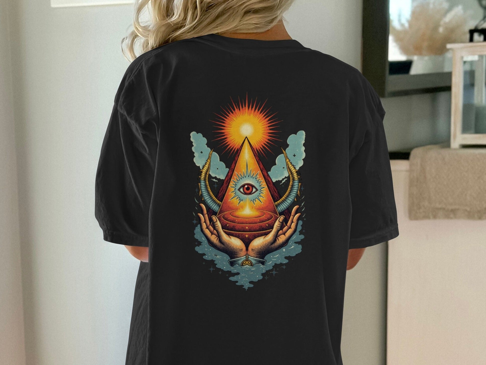 All Seeing Eye Hands Pyramid Symbol Art Cool T-Shirt - IconVexa