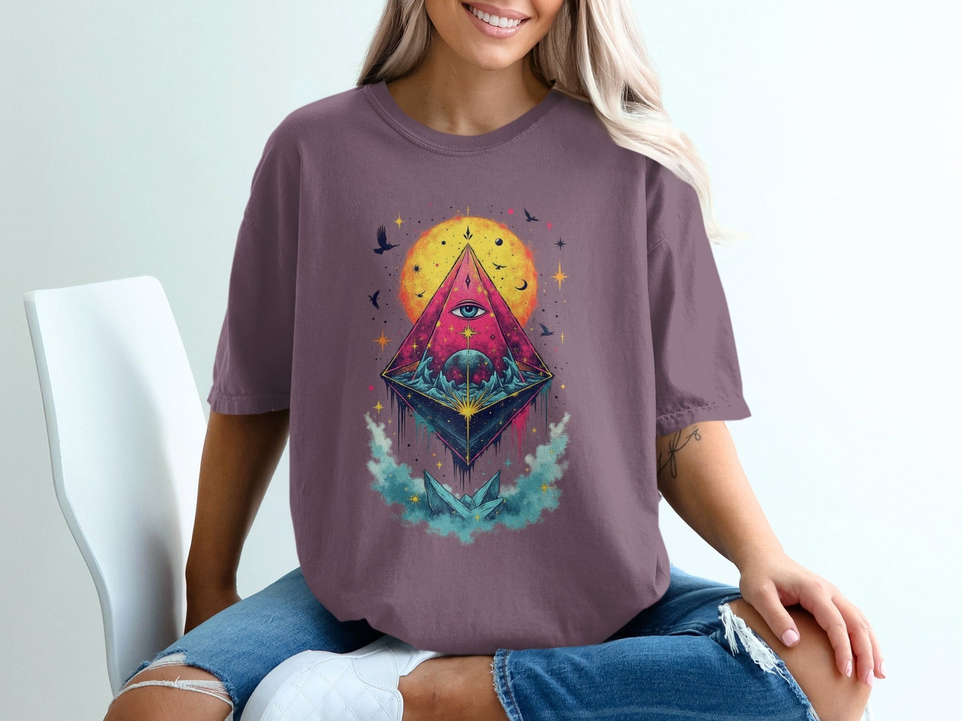 All Seeing Pyramid Eye Unisex Graphic Design T-Shirt - IconVexa