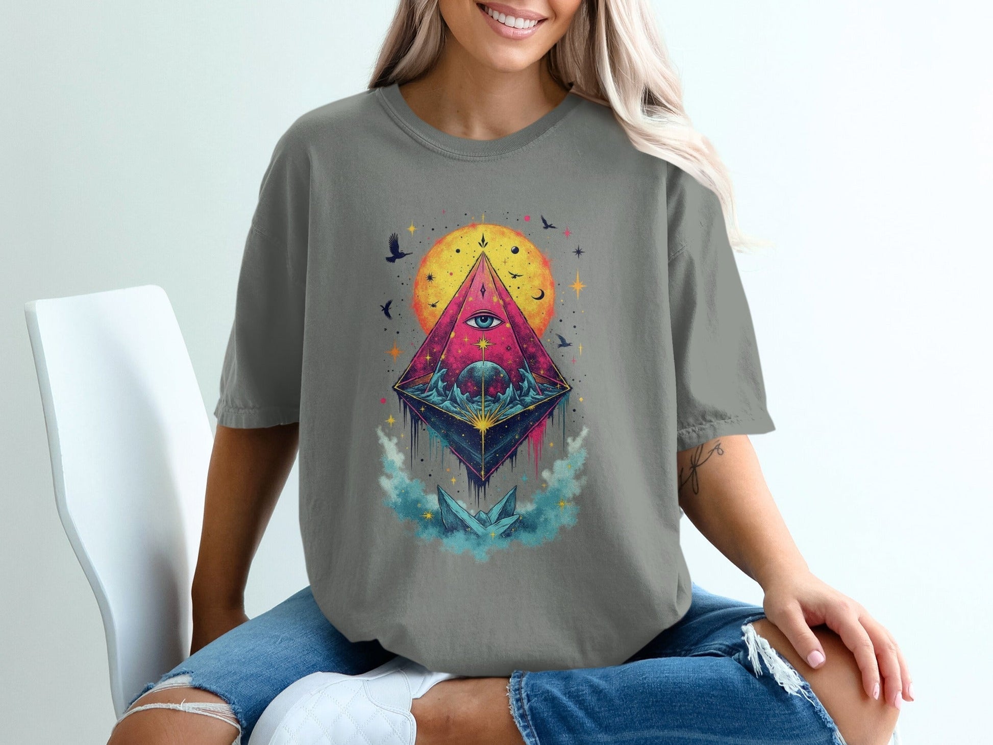 All Seeing Pyramid Eye Unisex Graphic Design T-Shirt - IconVexa