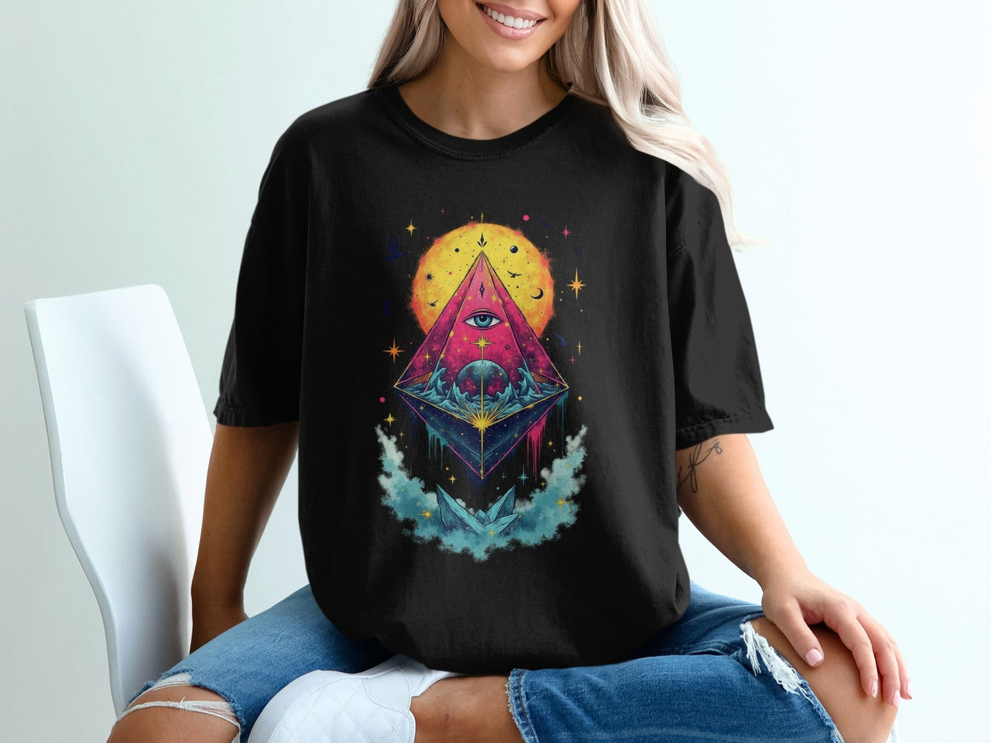 All Seeing Pyramid Eye Unisex Graphic Design T-Shirt - IconVexa