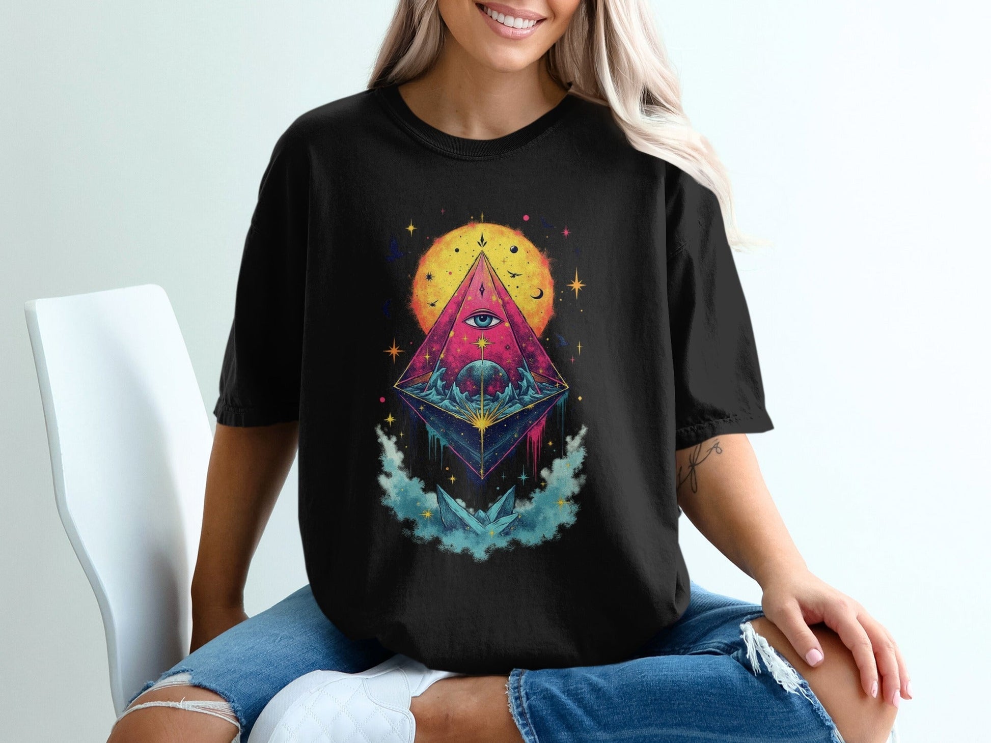 All Seeing Pyramid Eye Unisex Graphic Design T-Shirt - IconVexa