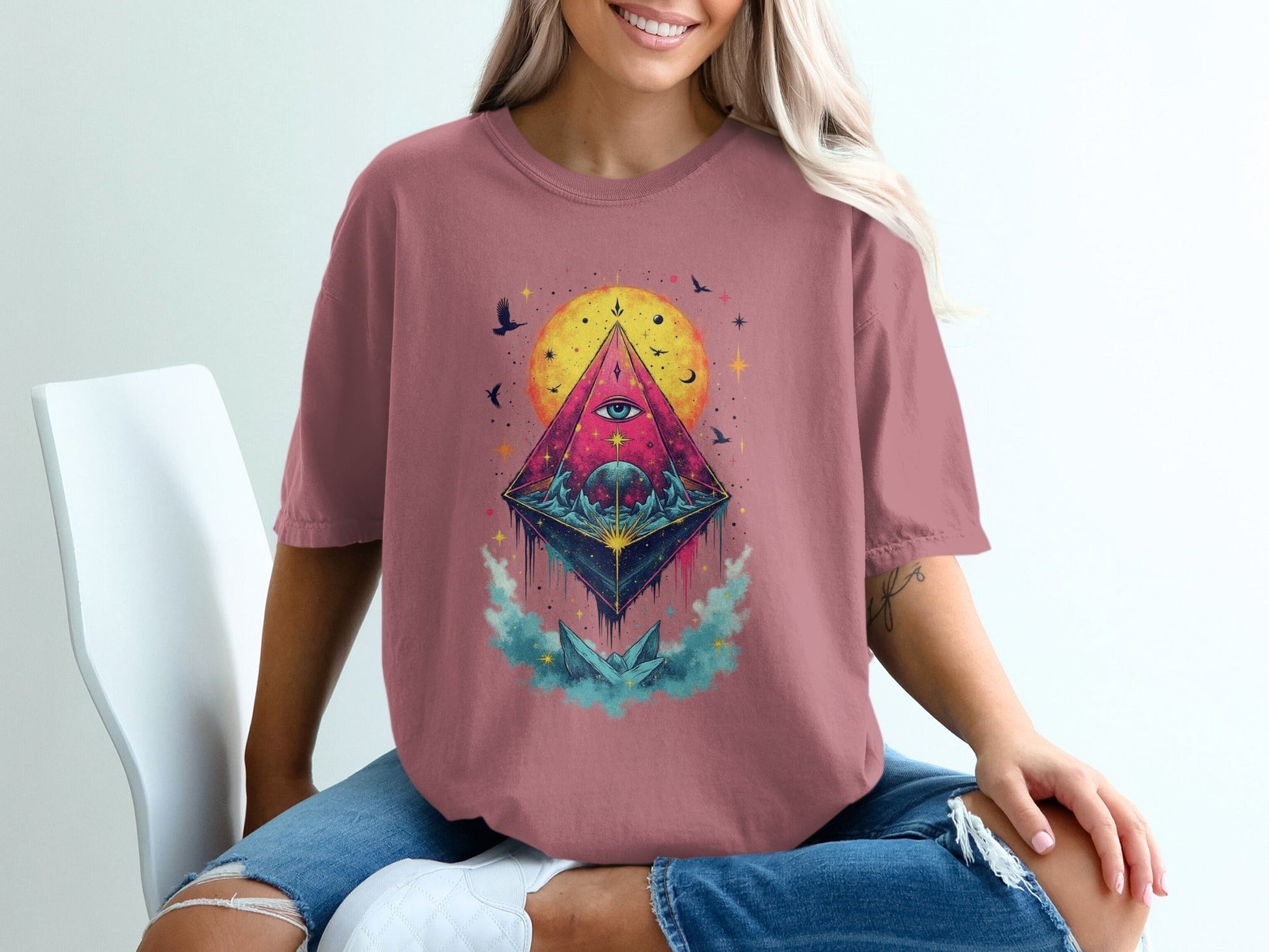 All Seeing Pyramid Eye Unisex Graphic Design T-Shirt - IconVexa
