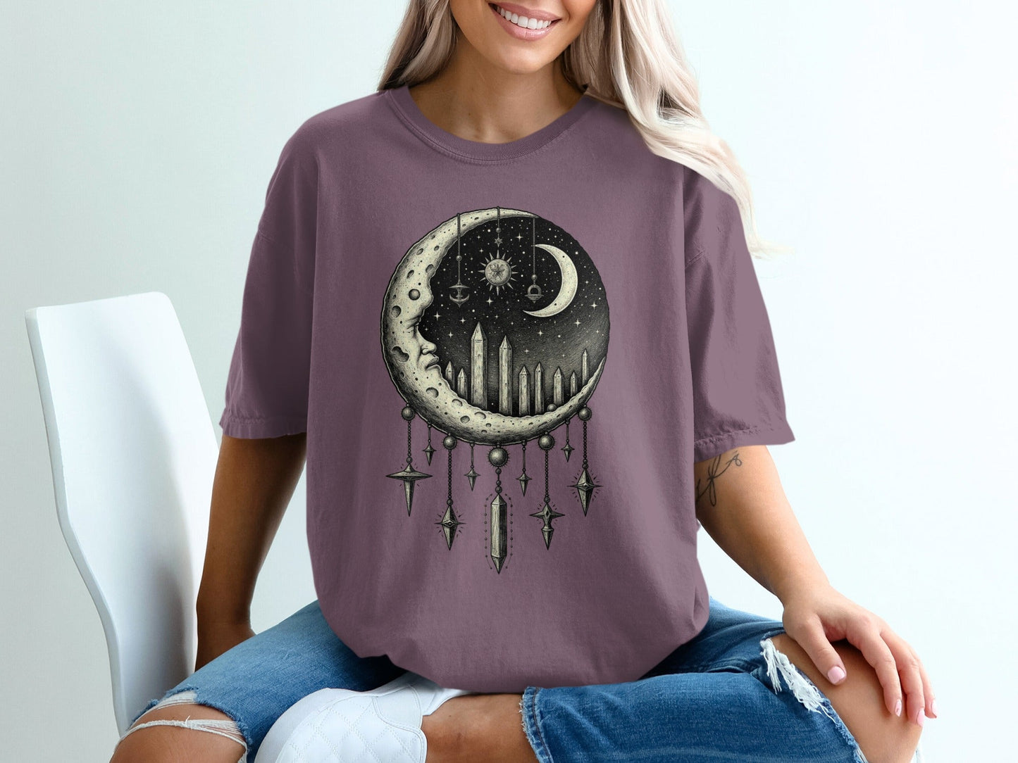 Crescent Moon Celestial Design Stars Graphic Print T-Shirt - IconVexa