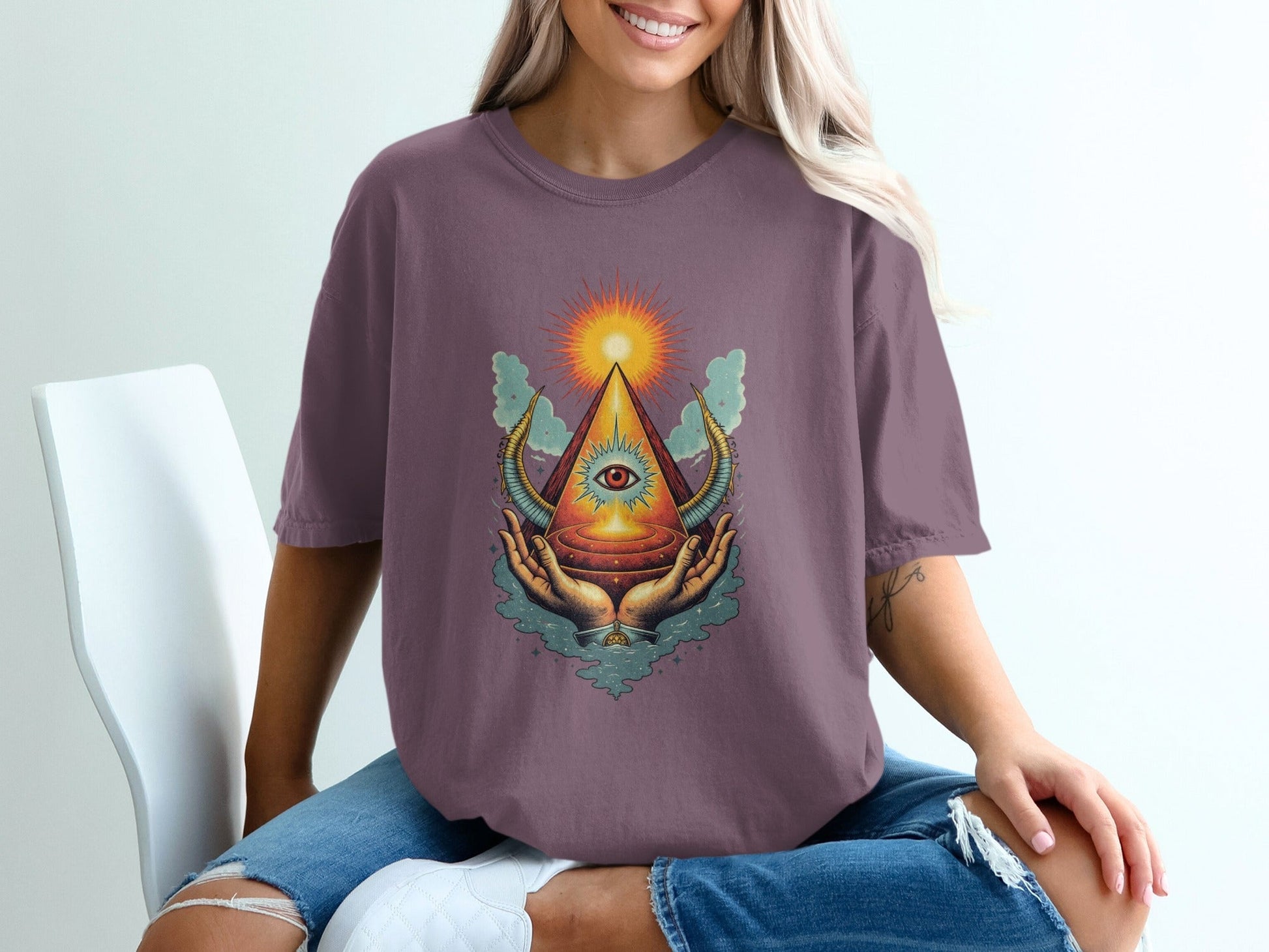 Eye Above Sun Above Hands Graphic Print Design T-Shirt - IconVexa