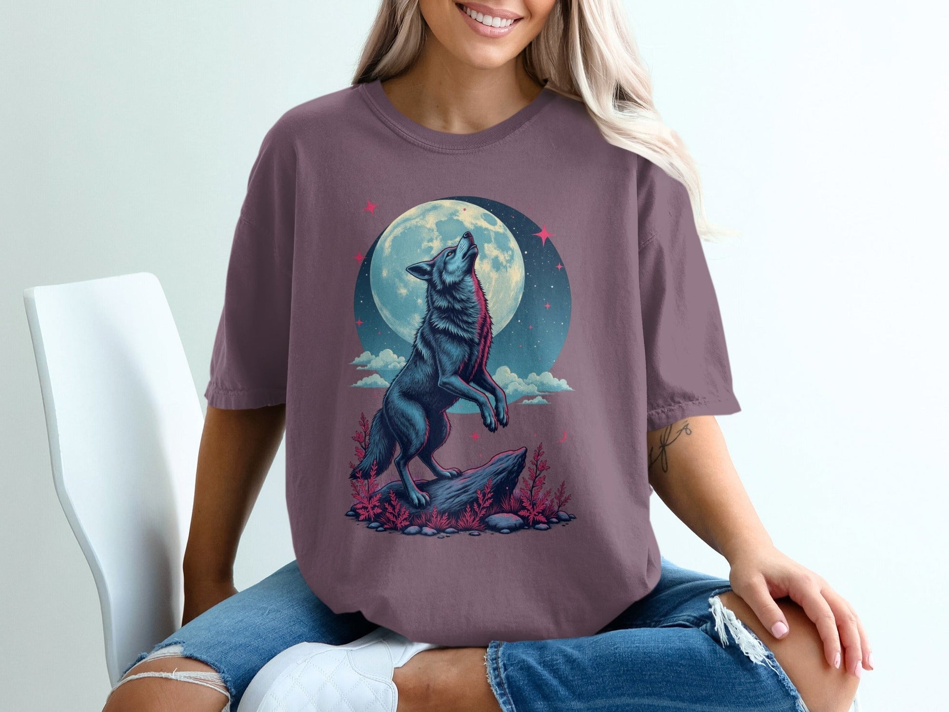 Howling Wolf to the Moon Graphic Celestial T-Shirt - IconVexa