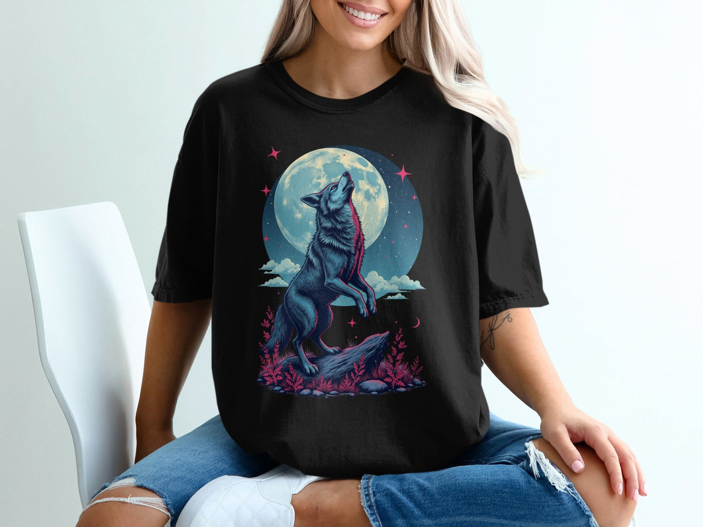 Howling Wolf to the Moon Graphic Celestial T-Shirt - IconVexa