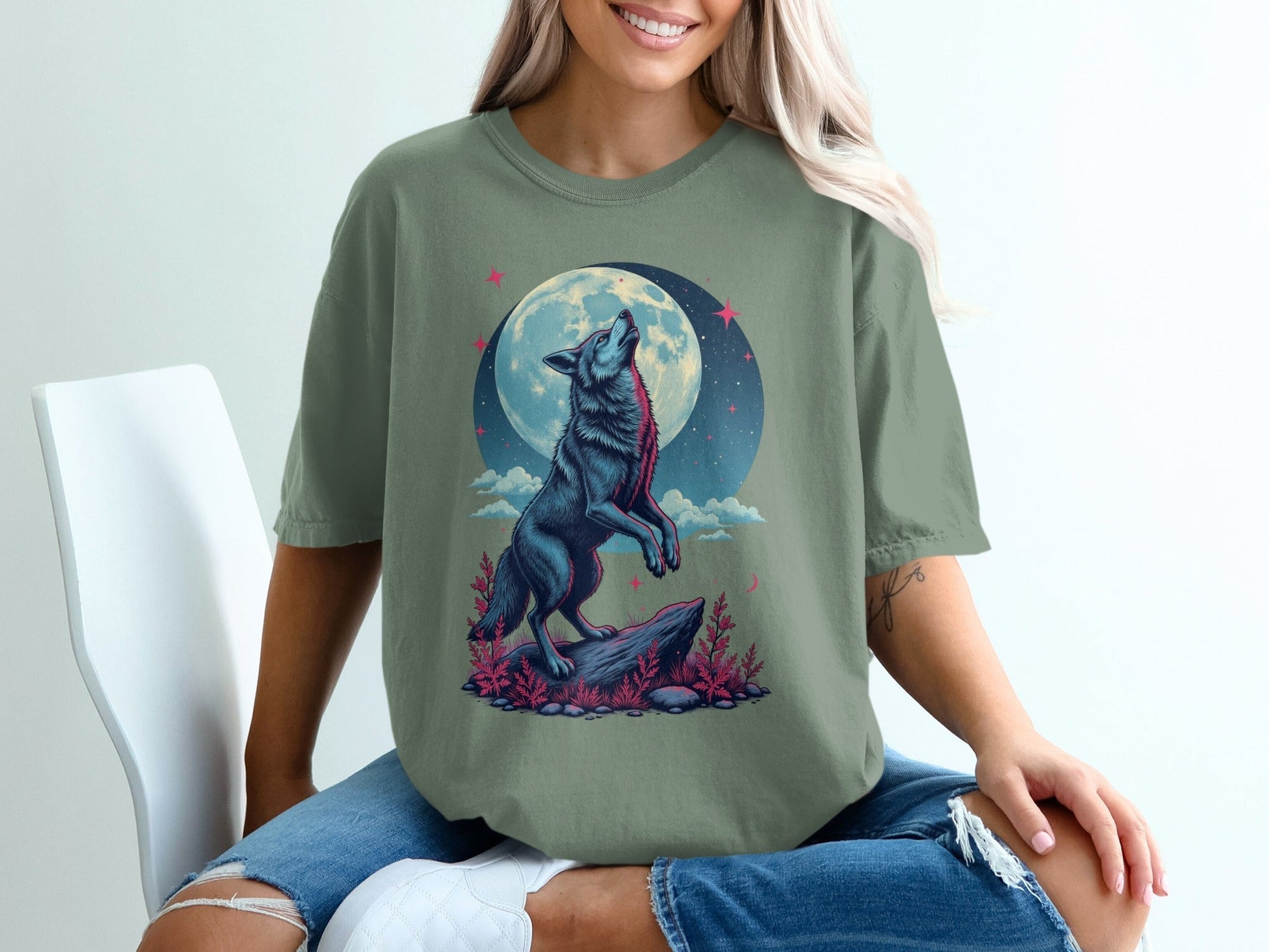 Howling Wolf to the Moon Graphic Celestial T-Shirt - IconVexa