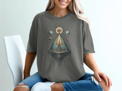 Illuminati Pyramid Design Symbolic Graphic Image T-Shirt - IconVexa