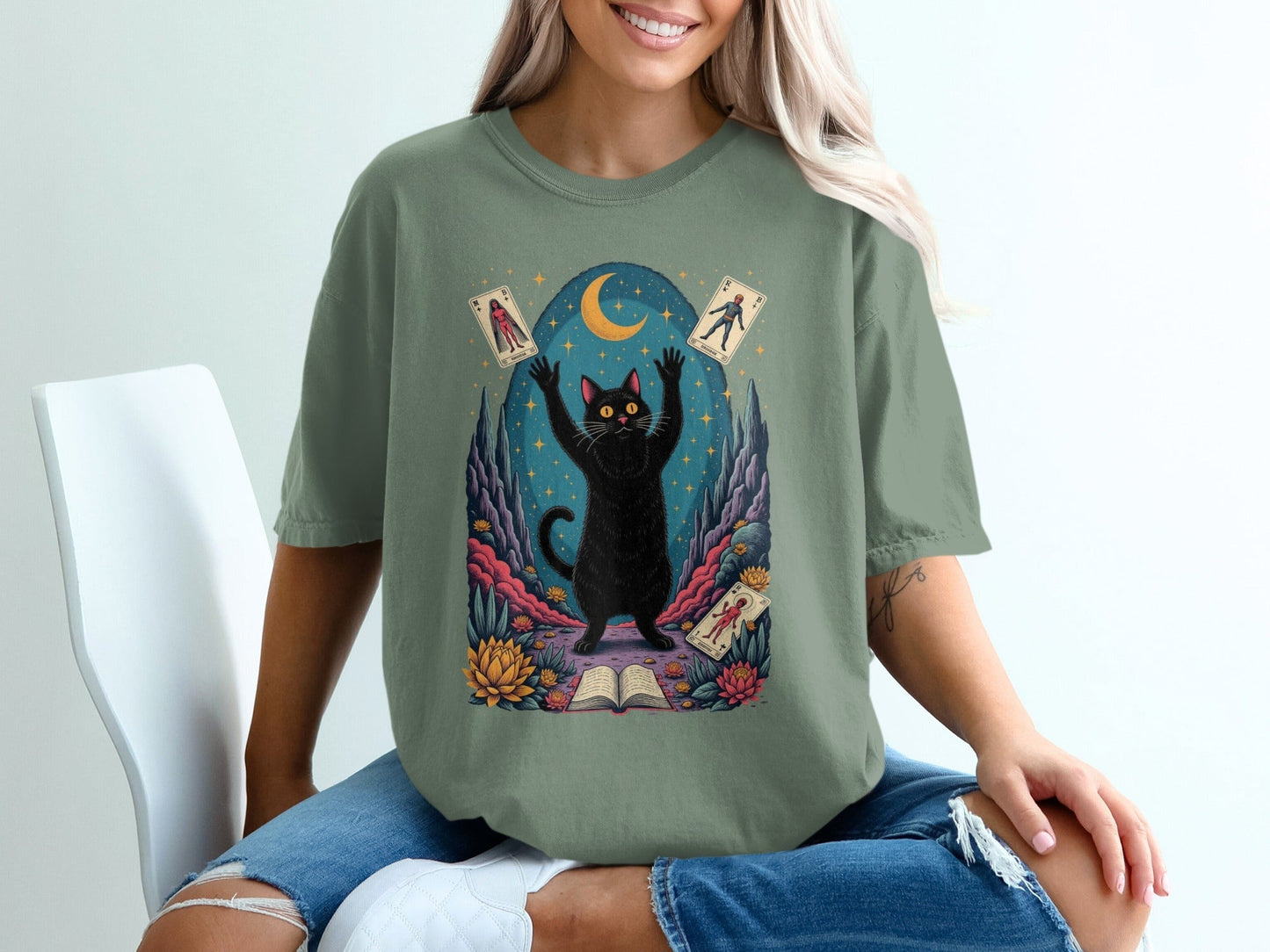 Mystic Feline Fortune Teller Card Reading Cat Design T-Shirt - IconVexa