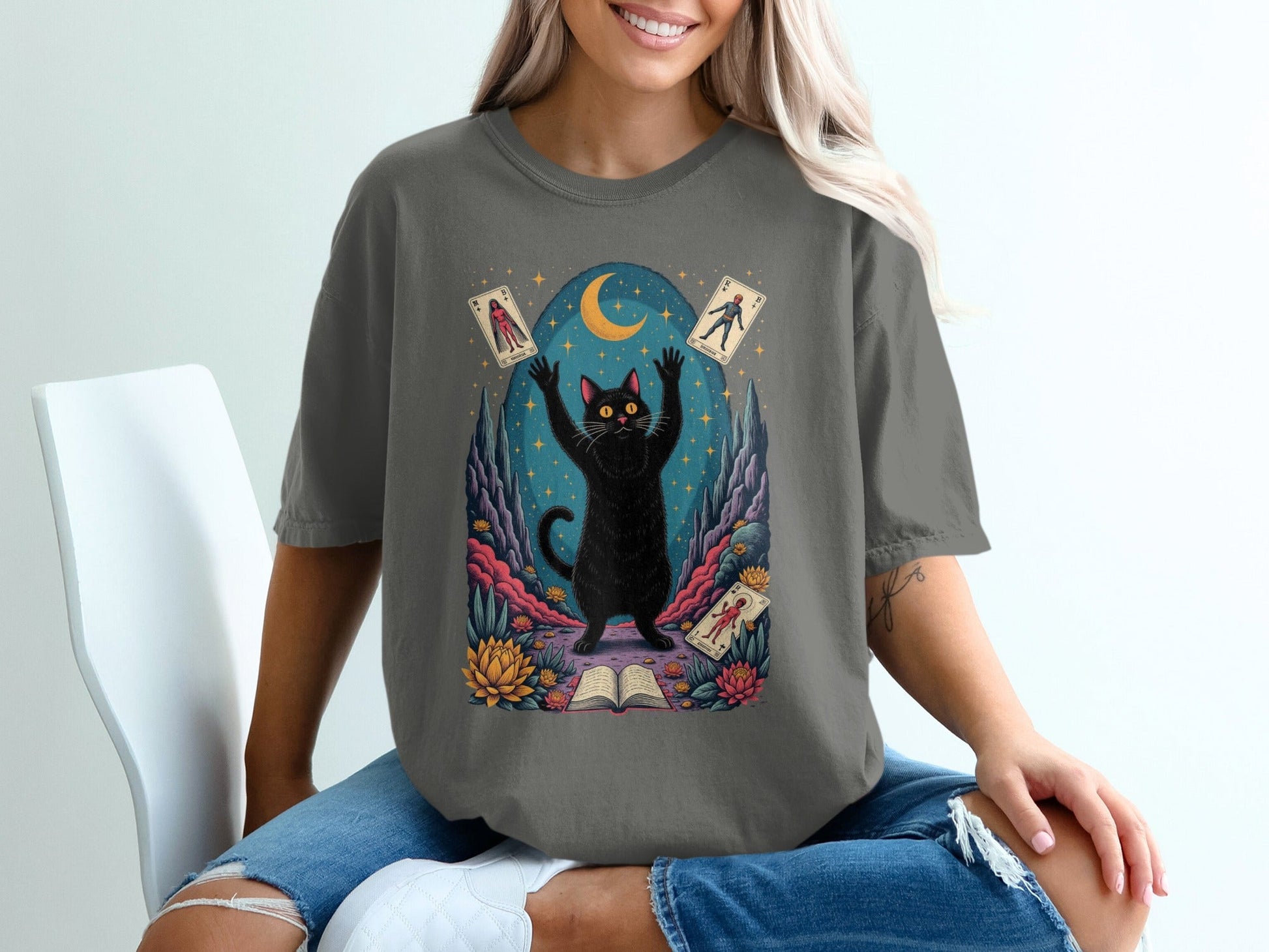 Mystic Feline Fortune Teller Card Reading Cat Design T-Shirt - IconVexa