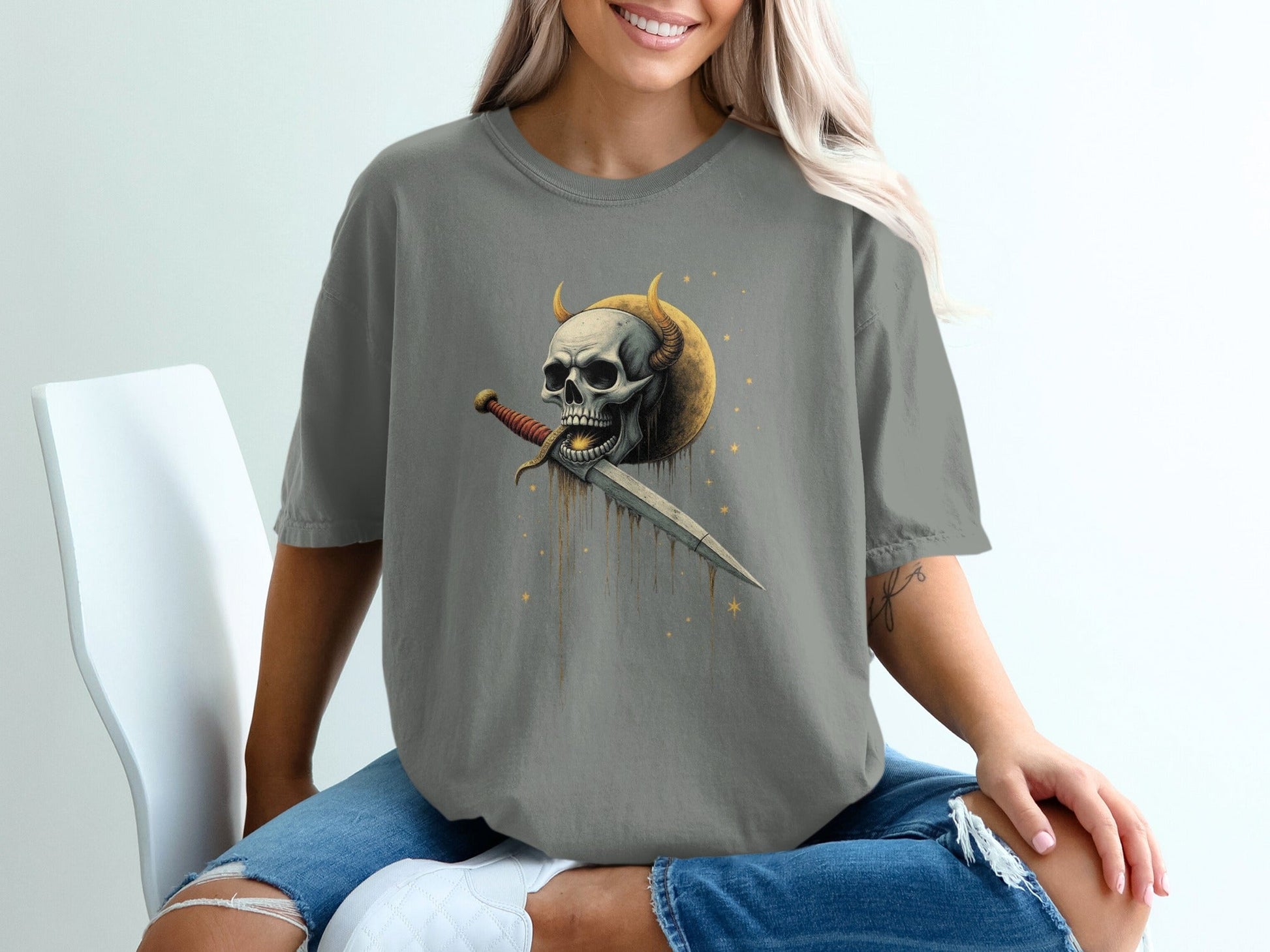 Skull With Horns and Dagger Graphic Print Design T-Shirt - IconVexa