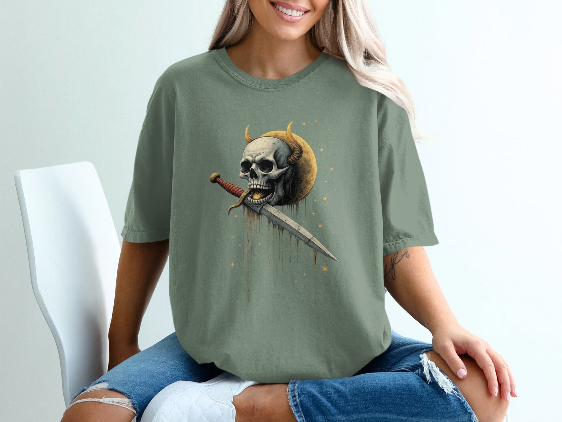 Skull With Horns and Dagger Graphic Print Design T-Shirt - IconVexa
