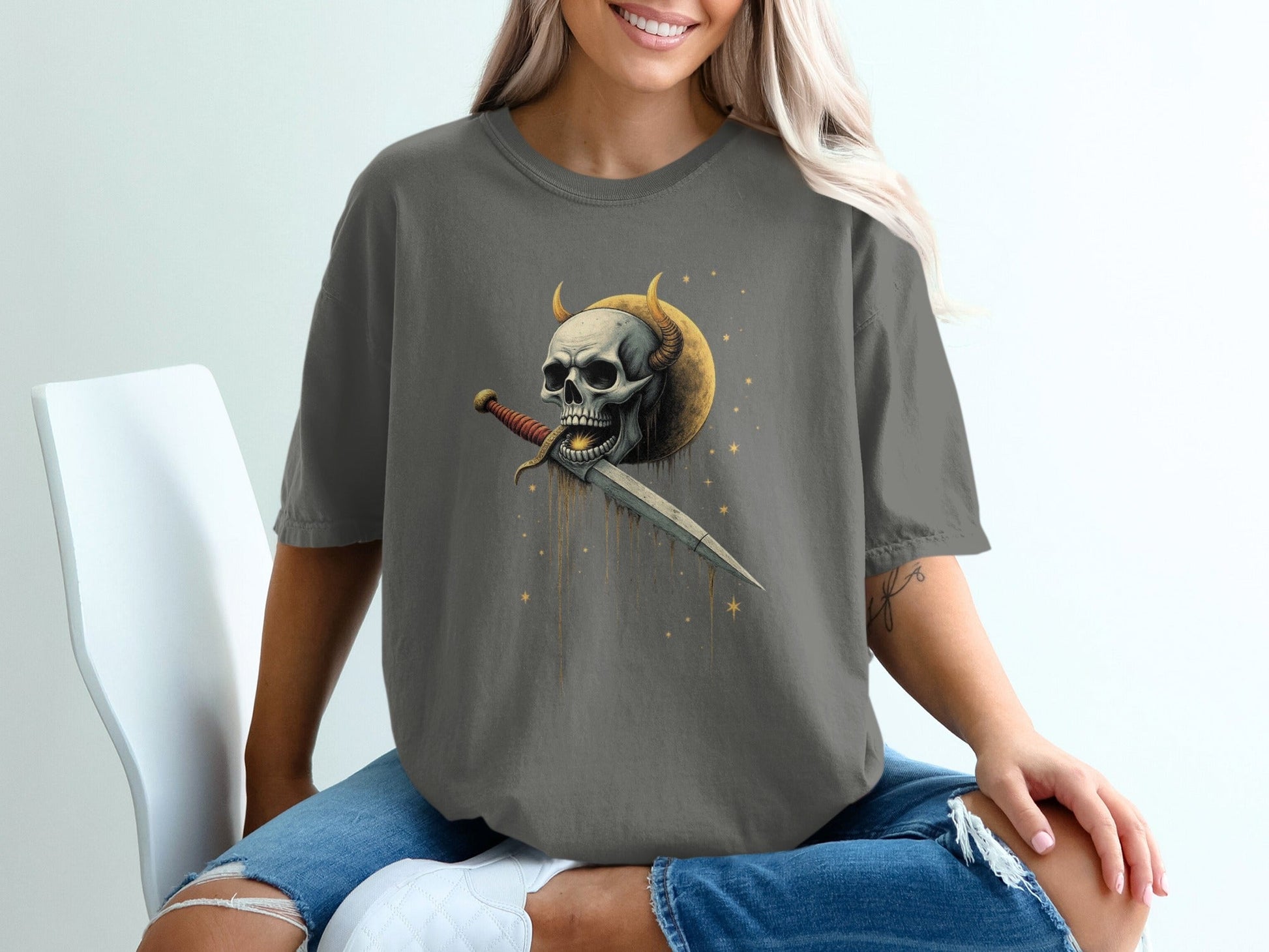 Skull With Horns and Dagger Graphic Print Design T-Shirt - IconVexa