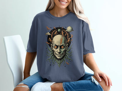 Space Alien Head Illustration Graphic Trendy T-Shirt - IconVexa