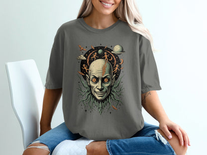 Space Alien Head Illustration Graphic Trendy T-Shirt - IconVexa