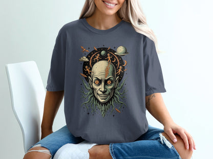 Space Alien Head Illustration Graphic Trendy T-Shirt - IconVexa