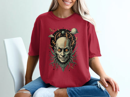 Space Alien Head Illustration Graphic Trendy T-Shirt - IconVexa