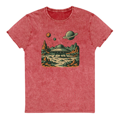 UFO Landing Graphic Tee | Outer Space Shirt | Vintage Alien Aesthetic T-Shirt - IconVexa